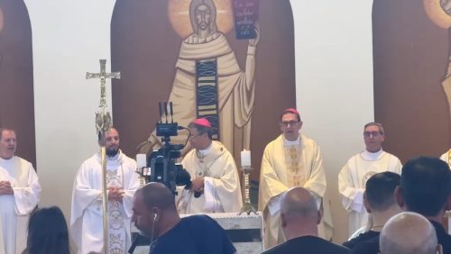 Santa Missa reúne fiéis e autoridades na Festa do Trabalhador em Cascavel