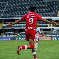 Imagem referente a Inter aplica 3 a 0 no Santos fora de casa pelo Brasileirão Feminino