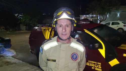 “Há risco iminente de queda”, alerta subtenente sobre casas ameaçadas no Bairro Floresta