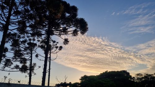 Sábado começa com sol em Cascavel, mas previsão indica mudança no tempo ao longo do dia