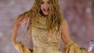 Metrô inicia a venda da pulseira após apresentação de Shakira no Rio