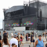 Imagem referente a Show Shakira: policiais bilíngues vão ajudar turistas