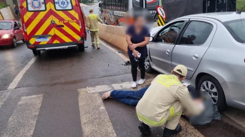 Homem fica ferido após atingir mureta na Rua Souza Naves