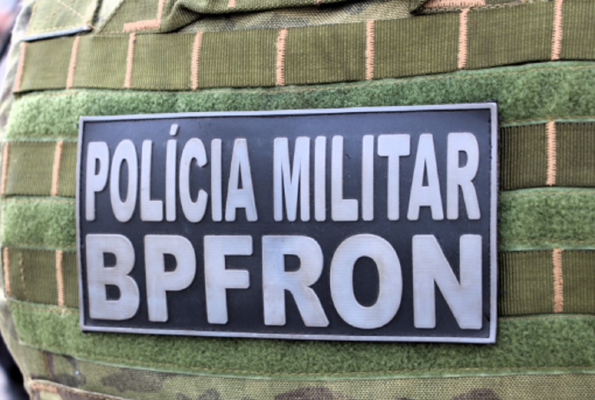 Confronto com a polícia termina com jovem morto, além de arma e drogas apreendidas Imagem referente a Confronto com a polícia termina com jovem morto, além de arma e drogas apreendidas