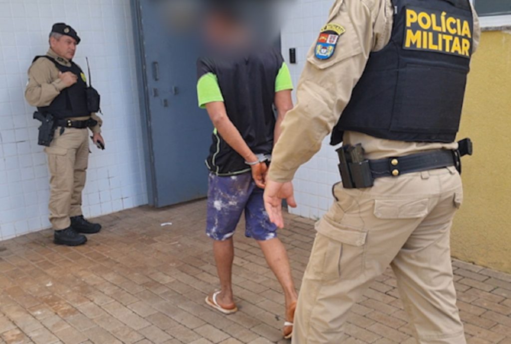 Perturbação sem fim: jovem desafia a PM por som alto e termina preso