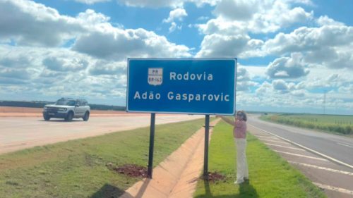 Rodovia em Cascavel recebe nome de Adão Gasparovic em homenagem póstuma após 20 anos de espera Rodovia em Cascavel recebe nome de Adão Gasparovic em homenagem póstuma após 20 anos de espera
