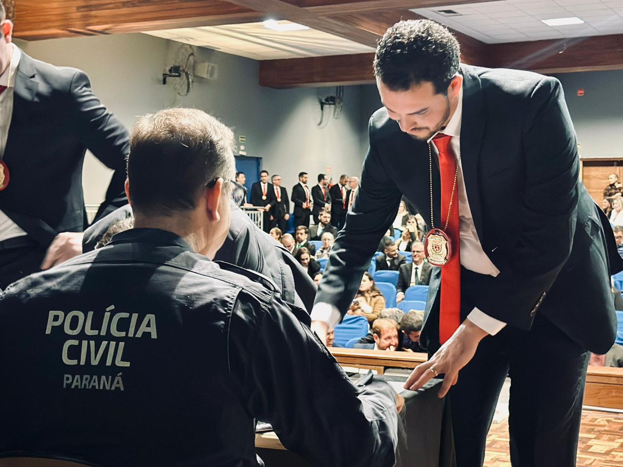 73 novos policiais civis tomam posse e reforçam o efetivo da PCPR Imagem referente a 73 novos policiais civis tomam posse e reforçam o efetivo da PCPR