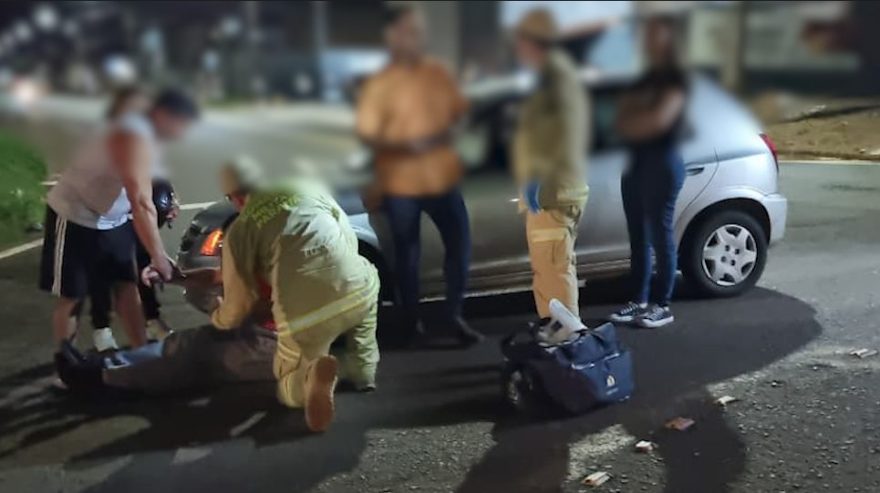 Motociclista fica ferido em acidente no Riviera