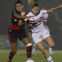 Imagem referente a BR Feminino: São Paulo vence Flamengo para assumir vice-liderança