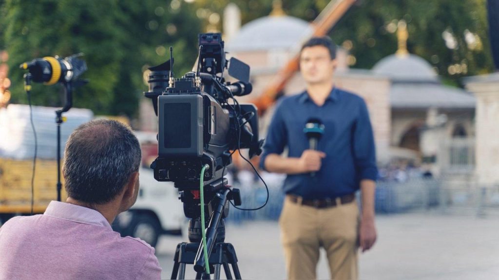 Comunicação é celebrada como pilar da democracia e da informação