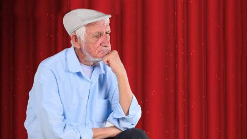 Espetáculo “De repente, Velho” é atração gratuita do Festival de Teatro nesta terça-feira (5)