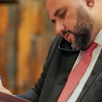 Imagem referente a PF encontra mensagens de violência em celular de deputado preso no RJ