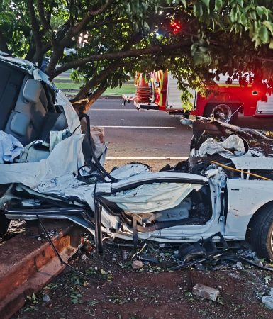 Imagem referente a Polícia Civil investiga acidente que matou casal em Cascavel e diz que nenhuma hipótese foi descartada