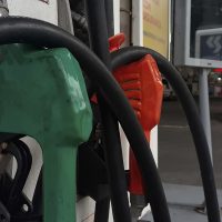 Imagem referente a Postos de combustíveis têm mais 2 meses para operar sem estoque mínimo