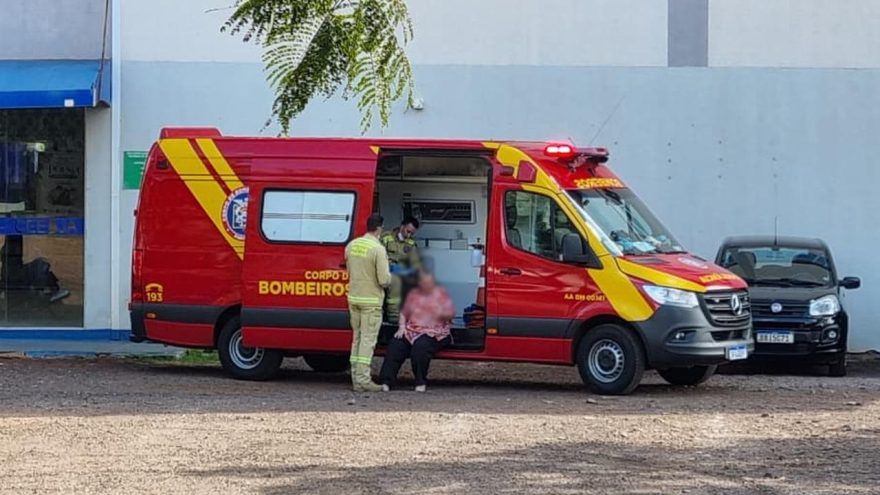 Mulher é atingida por armário no CEEBJA de Cascavel