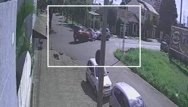 Imagem referente a Imagens de novo ângulo revelam detalhes de colisão entre três veículos em Cascavel