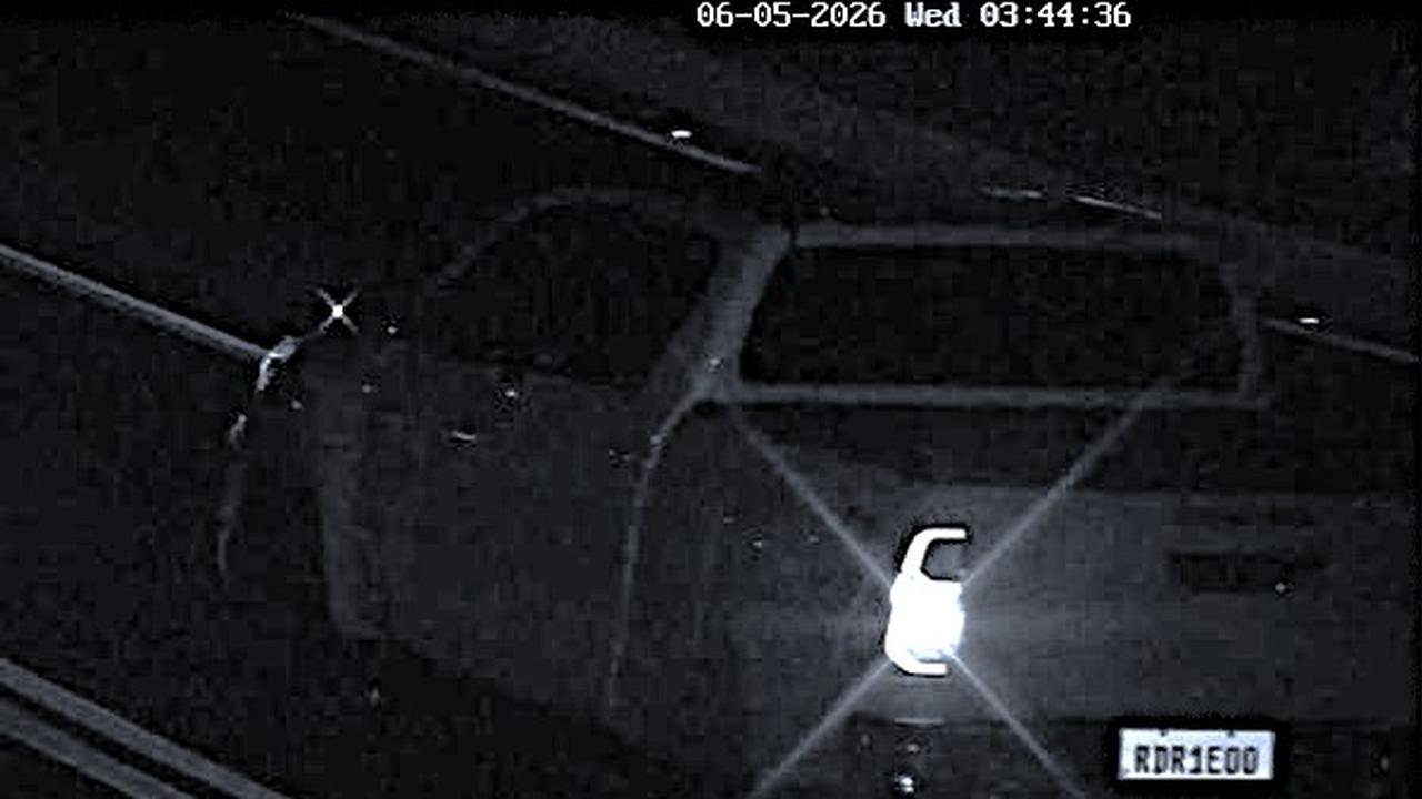 Imagem referente a Nova imagem identifica Hilux furtada seguindo rumo a Foz do Iguaçu