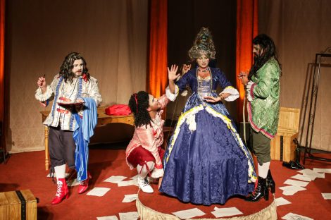 Festival de Teatro tem de peça infantil a espetáculo com toque de realeza nesta quinta-feira (7) Festival de Teatro tem de peça infantil a espetáculo com toque de realeza nesta quinta-feira (7)