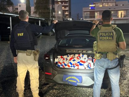 Polícia Federal e PRF monitoram veículo e após descarregamento de drogas realizam abordagem