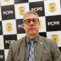 Polícia Civil não confirma racha em acidente que matou João Deves e Bruna Limberger Imagem referente a Polícia Civil não confirma racha em acidente que matou João Deves e Bruna Limberger