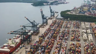 Balança comercial tem superávit recorde para meses de abril
