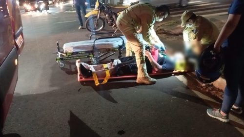 Jovem de 20 anos sofre fratura no tornozelo em acidente na Av. Piquiri