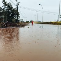 Imagem referente a Novo alagamento gera transtornos entre a marginal da BR-467 e a Avenida Barão do Rio Branco