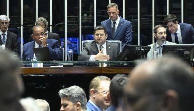 Imagem referente a Dosimetria: Alcolumbre promulga lei que beneficia condenados pelo 8/1