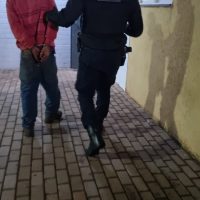 Imagem referente a Homem é detido com carro furtado no bairro Interlagos