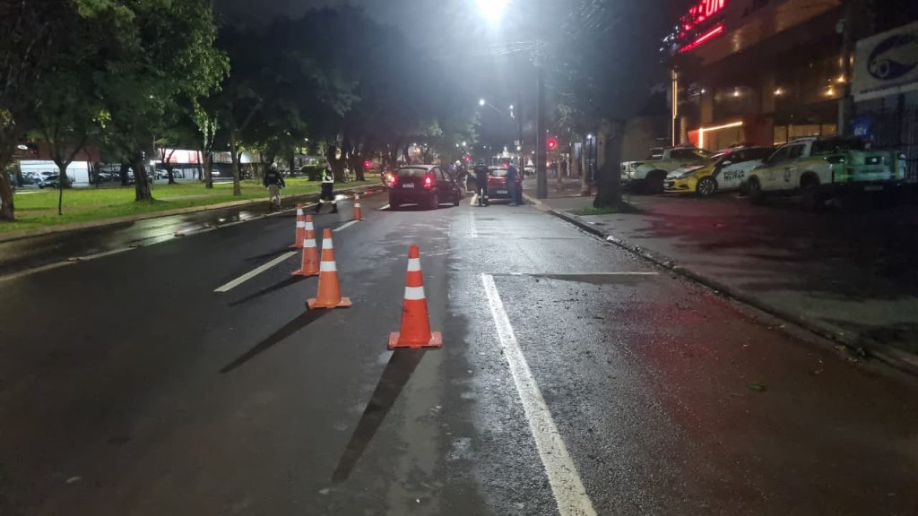 Blitz de trânsito é realizada em Cascavel e diversos motoristas são abordados