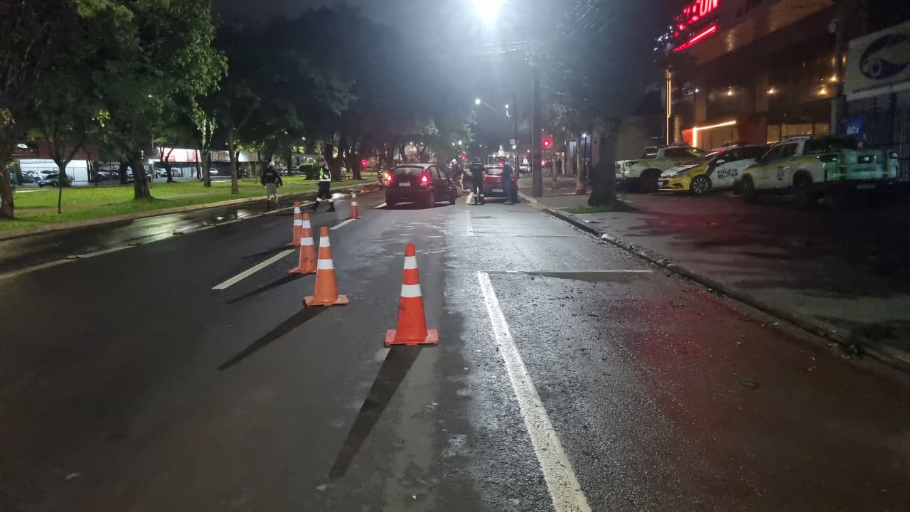 Blitz de trânsito é realizada em Cascavel e diversos motoristas são abordados