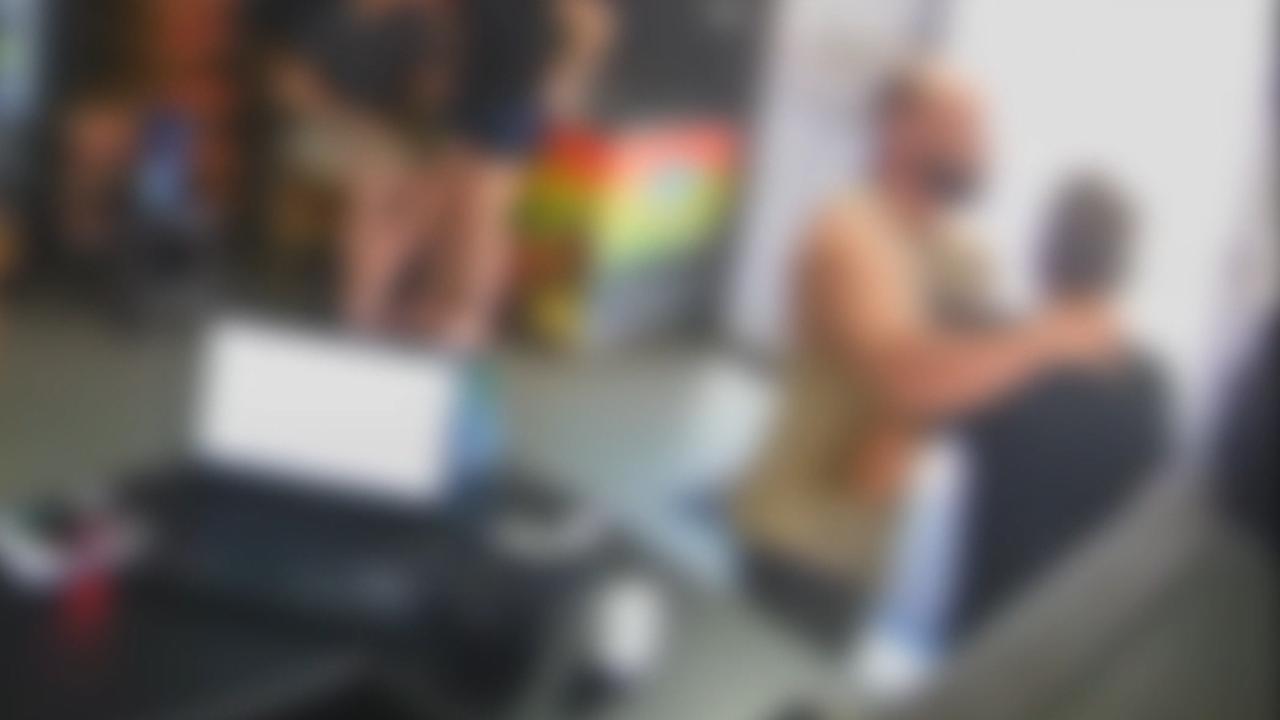 Imagem referente a Homem é condenado por agressão contra idoso em Cascavel; Justiça cita socos, chutes e enforcamento