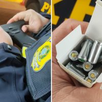 Imagem referente a PRF apreende pistola de treinamento e munição de festim na BR-277, em Cascavel