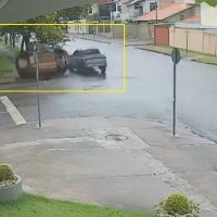 Imagem referente a Veja como Kwid tombou após acidente com Montana em Cascavel