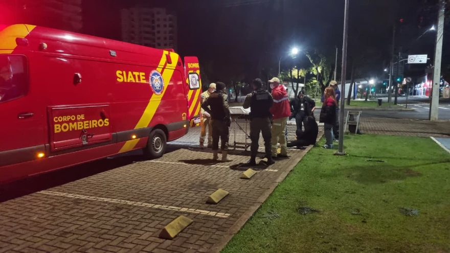 Jovem fica ferida após briga generalizada em distribuidora de bebidas em Cascavel