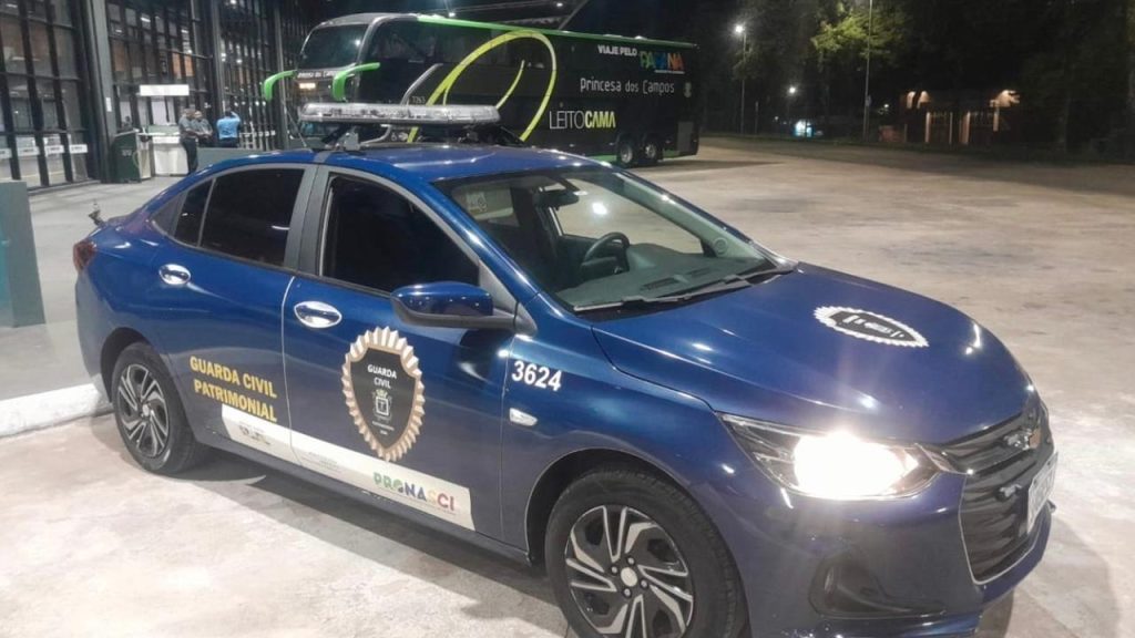 Homem é preso após abordagem na Rodoviária de Cascavel