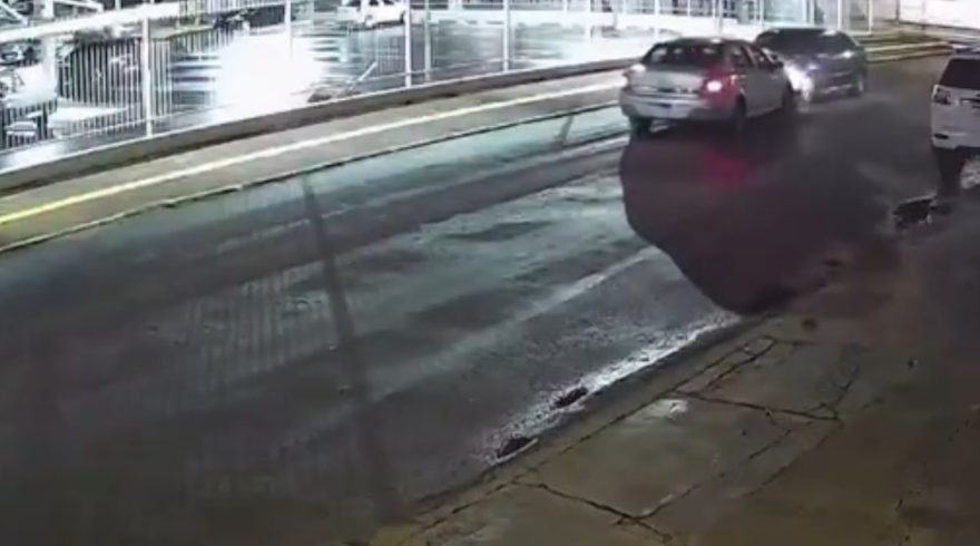 Câmeras registram colisão frontal que deixou motorista ferido em Terra Roxa