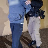 Imagem referente a Homem altera comportamento durante abordagem e é levado à Delegacia em Cascavel