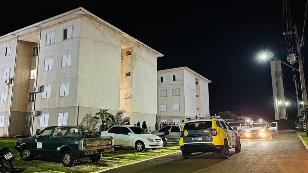 Polícia Militar encerra festa após denúncias de perturbação em condomínio Polícia Militar encerra festa após denúncias de perturbação em condomínio