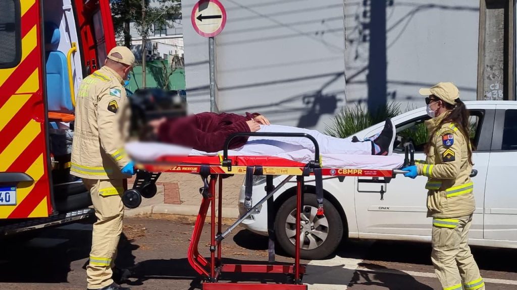 Acidente de trânsito no Centro deixa mulher ferida