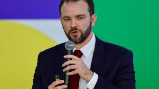 Desenrola 2.0 renegocia quase R$ 1 bilhão em dívidas, diz Durigan