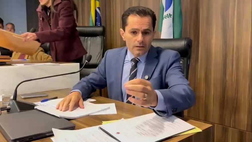 Conselho da Assembleia legislativa aprova parecer de Marcio Pacheco para cassar deputado do PT