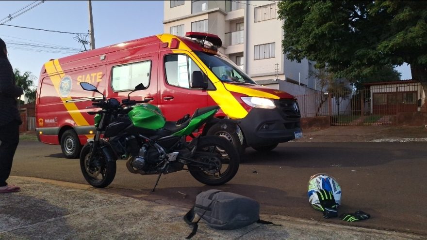 Problema na corrente faz jovem cair de moto a caminho do trabalho no São Cristóvão