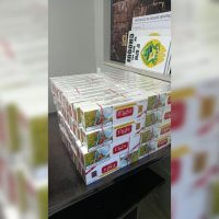 Imagem referente a Mulher é presa com mala cheia de cigarros contrabandeados em ônibus na rodoviária de Cascavel