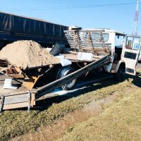 Imagem referente a Colisão traseira é registrada na BR-277, entre Cascavel e Santa Tereza do Oeste