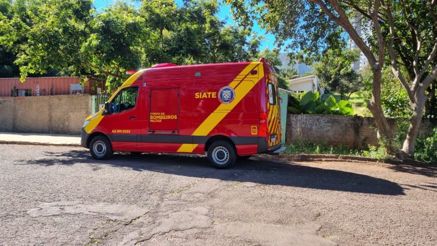 Mulher sofre convulsão e é socorrida pelo Siate