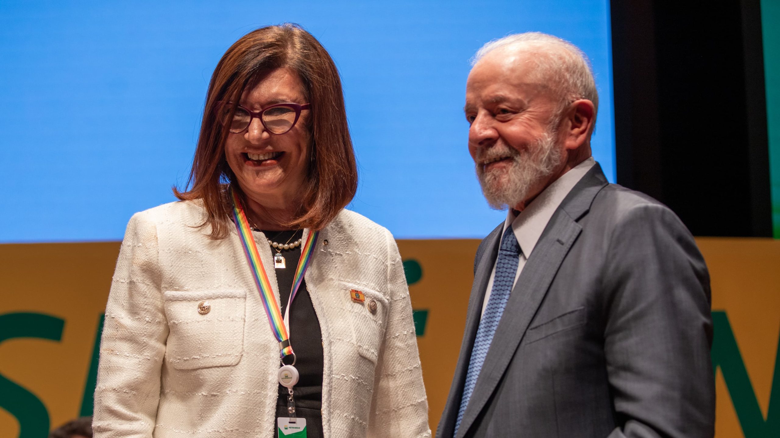 Presidente da Petrobras diz que aumento da gasolina 'vai acontecer já, já' Presidente da Petrobras diz que aumento da gasolina 'vai acontecer já, já'