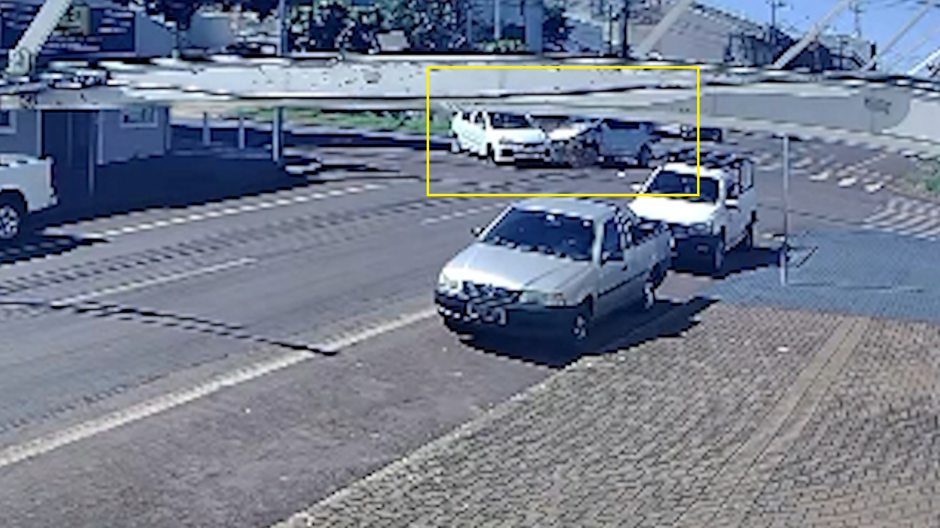 Veja como ocorreu forte acidente entre Etios e Fox em Cascavel Veja como ocorreu forte acidente entre Etios e Fox em Cascavel
