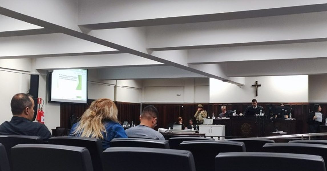 Natal que terminou em horror: mulher sobrevive a ataque de faca e companheiro é condenado Natal que terminou em horror: mulher sobrevive a ataque de faca e companheiro é condenado