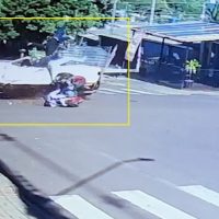 Veja como ocorreu violento acidente entre Corcel e motocicleta em Cascavel Imagem referente a Veja como ocorreu violento acidente entre Corcel e motocicleta em Cascavel